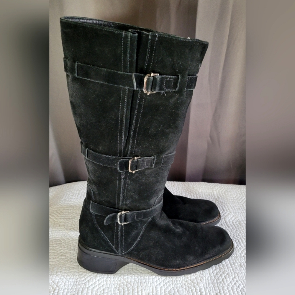 VGUC Aquatalia Black Suede Knee-High Riding Boots. Side Zip